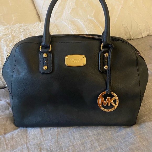 Michael Kors Handbags - Black Michael Kors bag